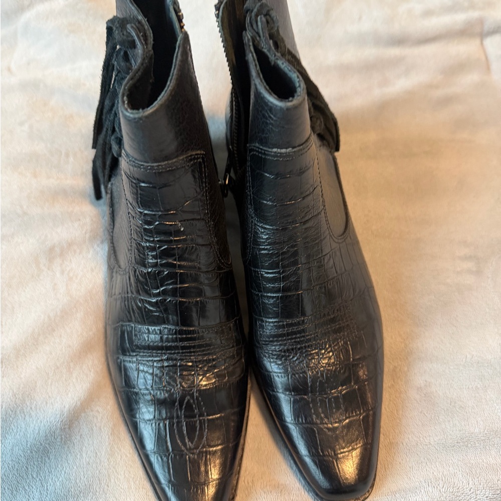 Donald J. Pliner Black Mono Croco Leather Booties Size 8
